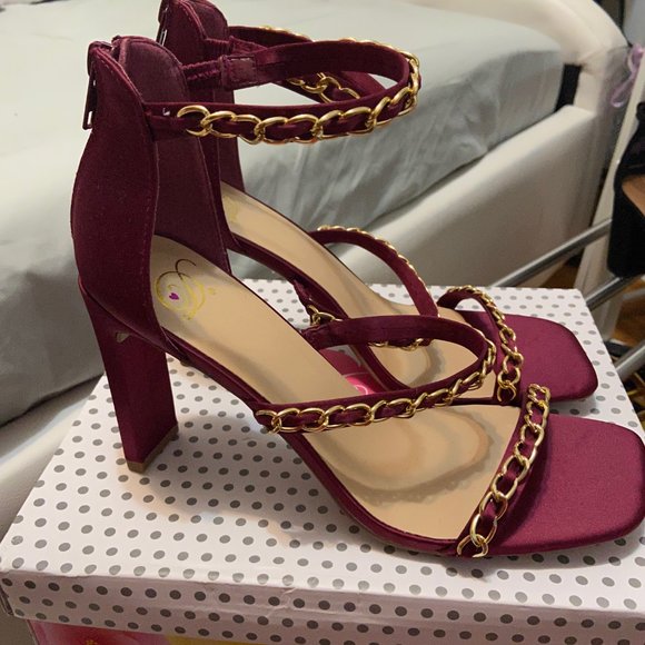 Burgundy Heels - Picture 6 of 8